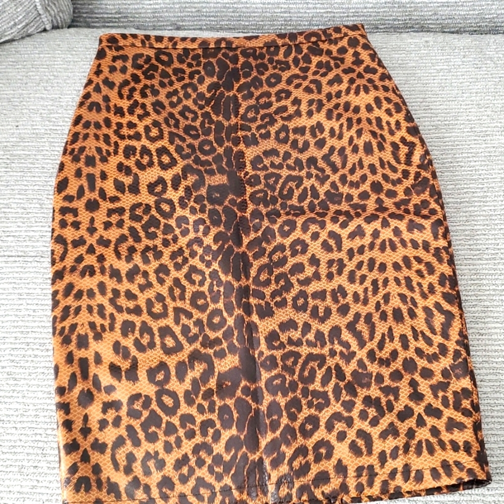 Gracia Animal Print Pencil Skirt